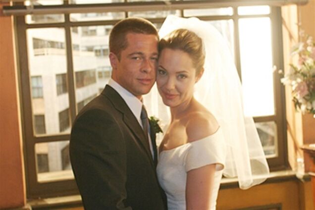 Анджелина Джоли пойдет под венец в платье от Лорен Скотт