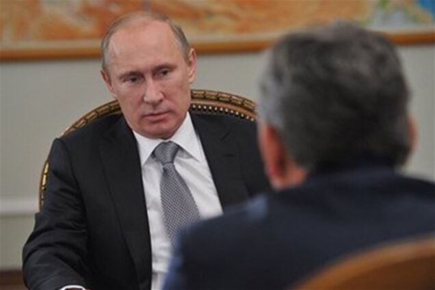 Путин из-за коррупционного скандала уволил министра обороны