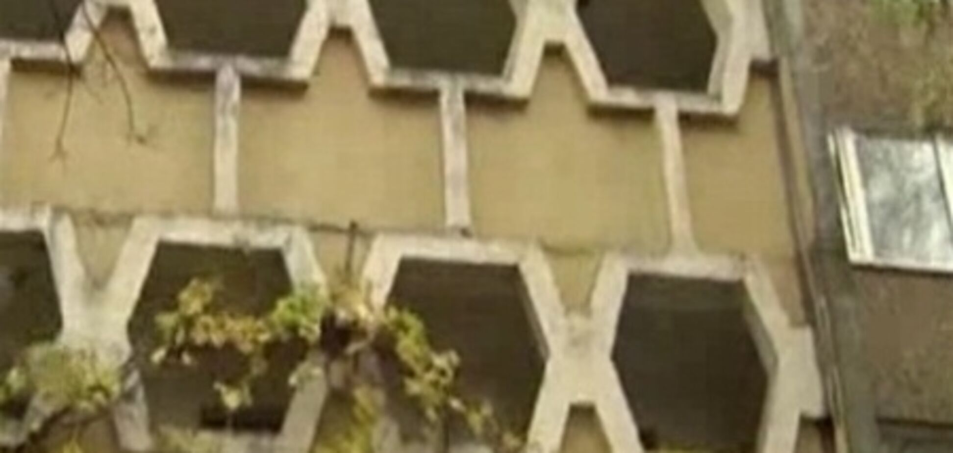 В Киеве при загадочных обстоятельствах разбился школьник