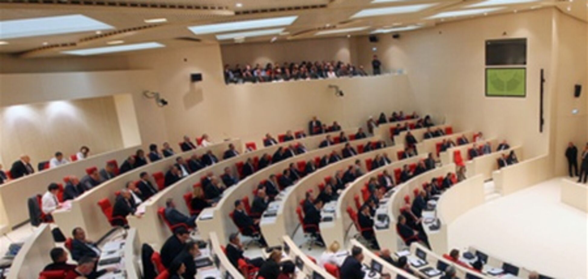 Депутаты Саакашвили бойкотируют новый парламент