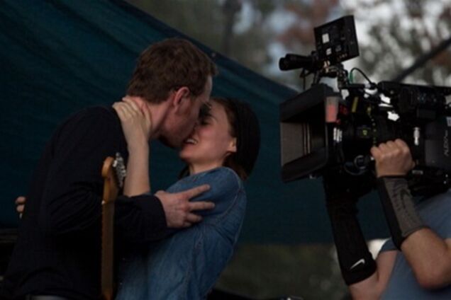 Майкл Фассбендер изменил Натали Портман