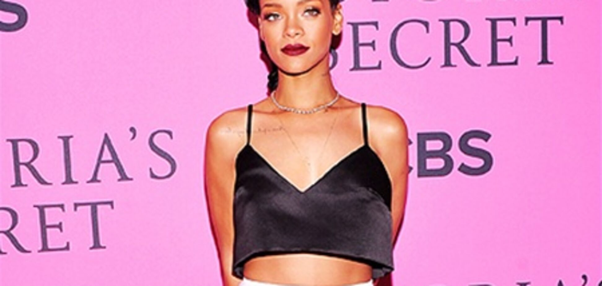 Звезды на розовой дорожке фэшн-шоу Victoria's Secret. Фото