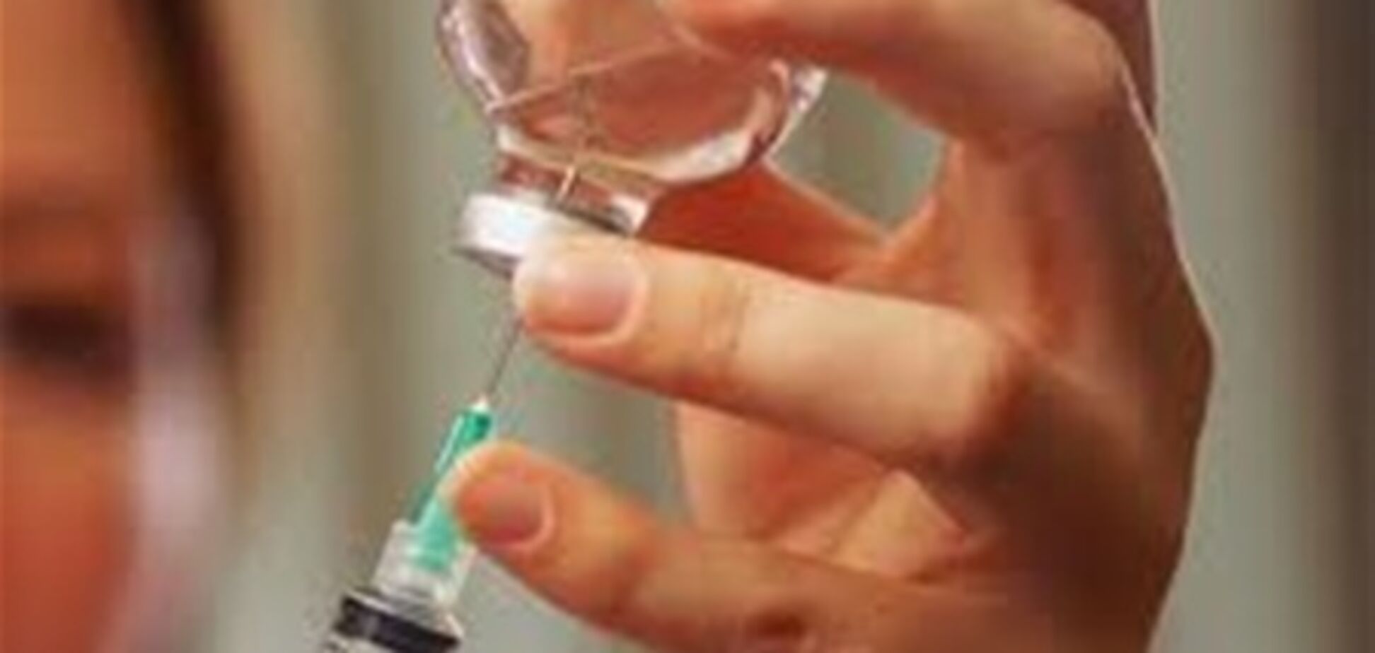 Киевлян вакцинируют против гриппа в 12 поликлиниках