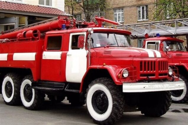 На Оболони в девятиэтажке горели входные двери