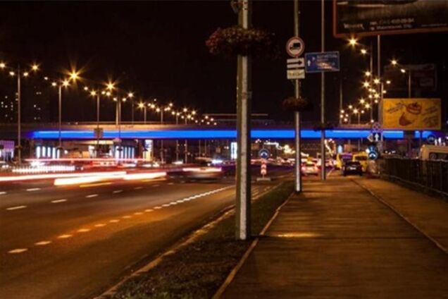 Киевские мосты украсят подсветкой