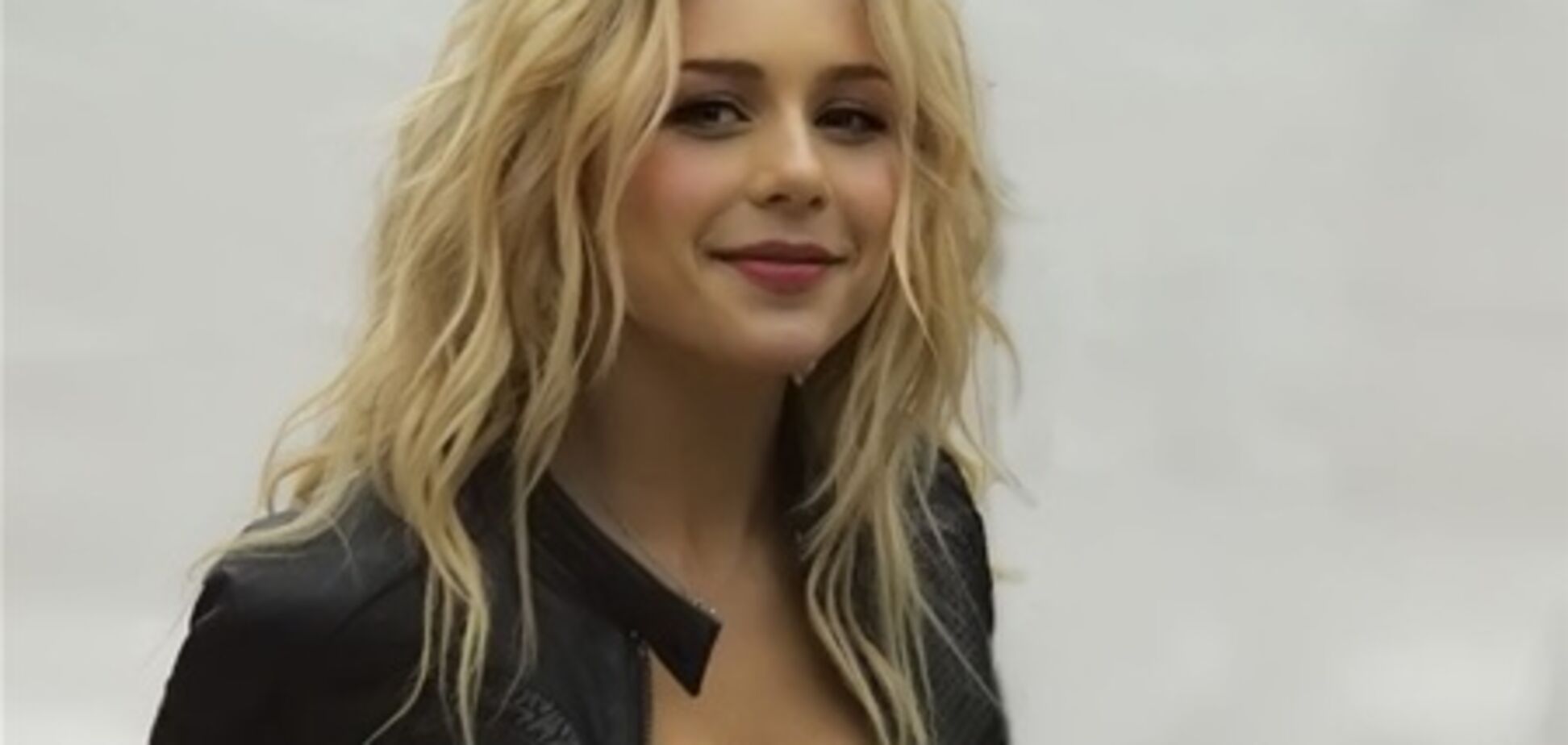 У Кароль телефон всього за 300 грн