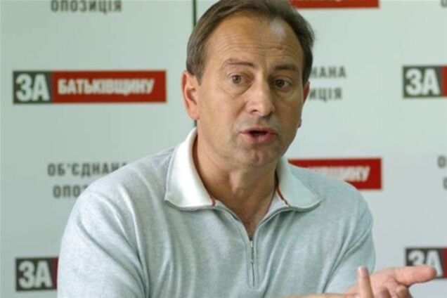 Томенко: Азарову стать премьером могут помочь только коммунисты