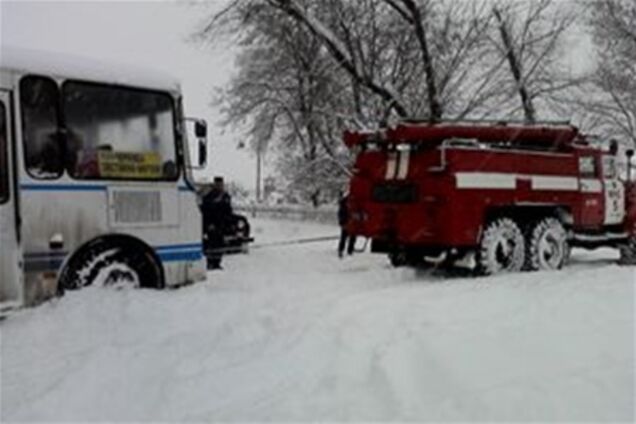 У затор на Буковині потрапили півтисячі людей