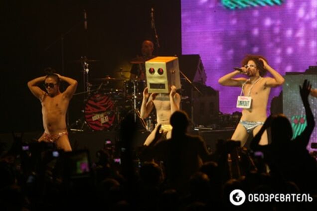 LMFAO прыгали на киевской сцене в трусах. Фото