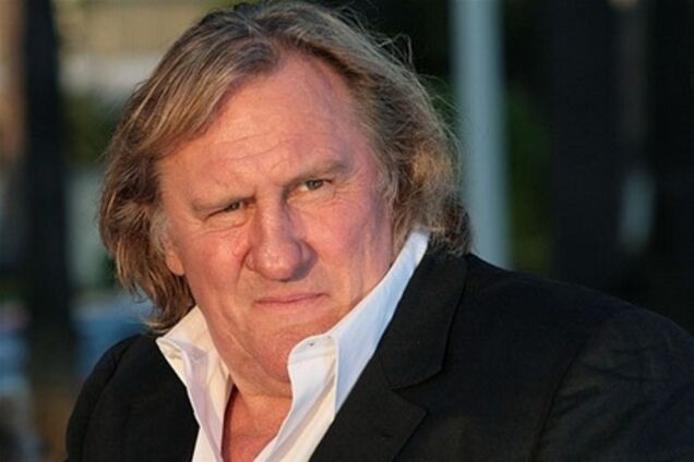 Депардье уезжает из Франции из-за налоговой политики Олланда