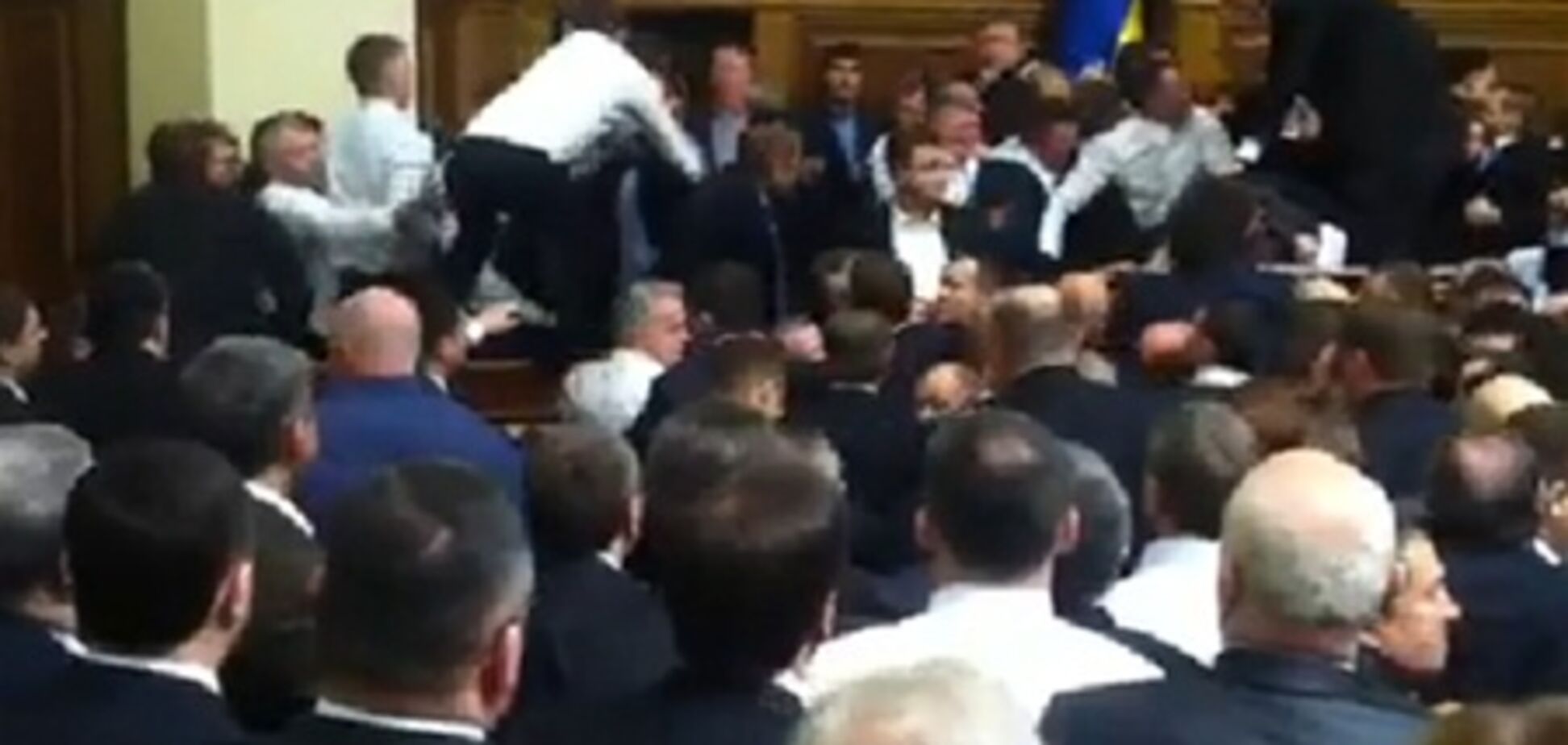 У 'Свободі' здивовані, що УДАР опинився в тилу парламентської бійки