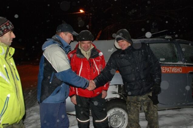 В Карпатах спасли заблудившегося россиянина. Фото