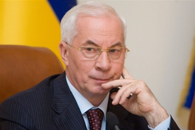 Азаров зовет оппозицию на переговоры