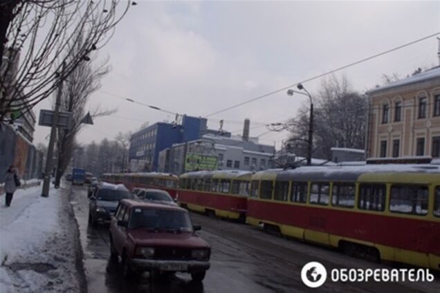 В Киеве из-за ДТП остановились около 30 трамваев