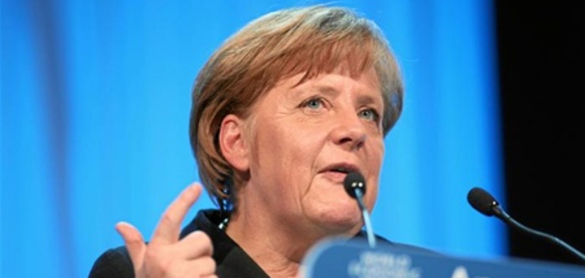 Меркель: ЕС ждет слабый рост и высокая безработица
