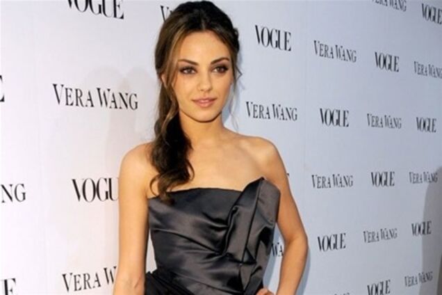 С внешностью Милы Кунис происходит нечто ужасное. Фото