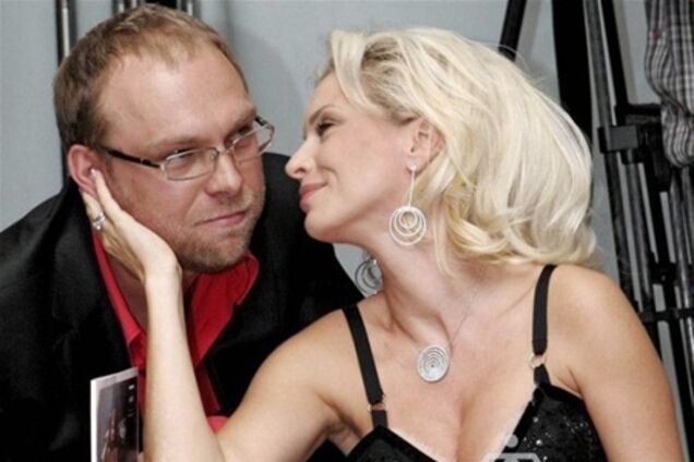 Экс-супруга требует от нардепа Власенко 125 тыс.грн