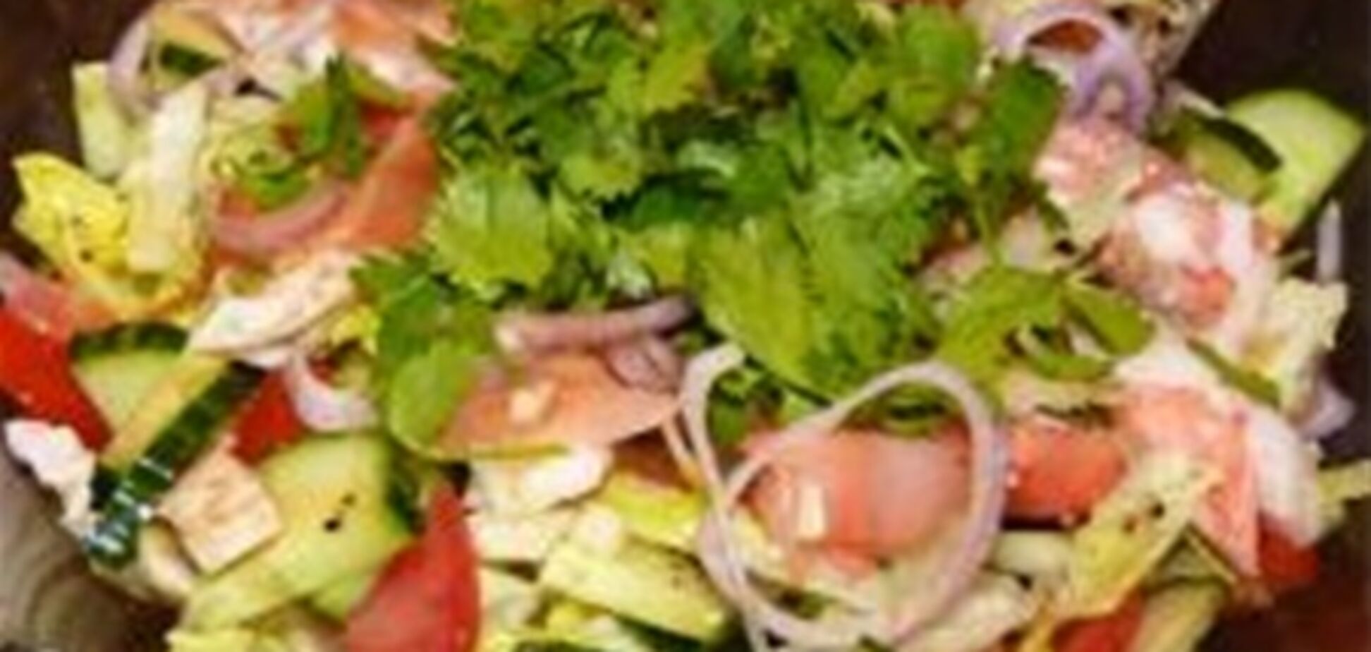 Салат из овощей с крабовыми палочками