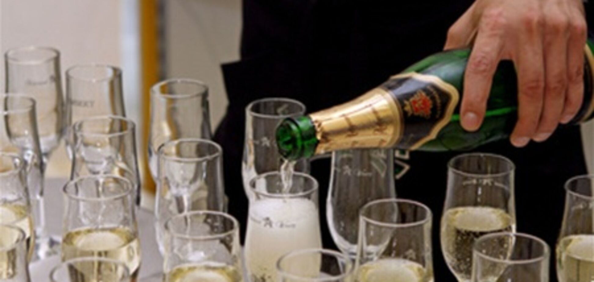 В Украине стало меньше отечественного шампанского и бренди