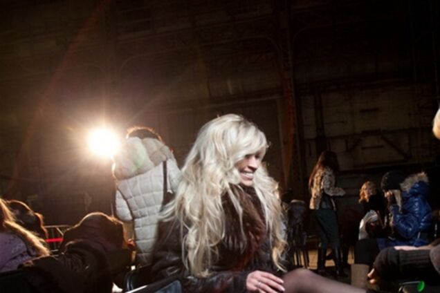 Копия Брежневой штурмует кастинг 'Хочу в 'ВИА Гру''. Фото