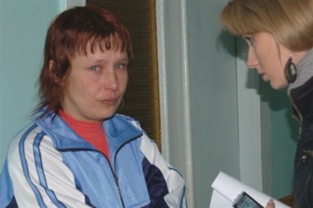 Мать Оксаны Макар пригрозила разбить голову правозащитнице