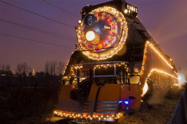 В Белоруссии можно совершить экскурсию на поезде в резиденцию Деда Мороза