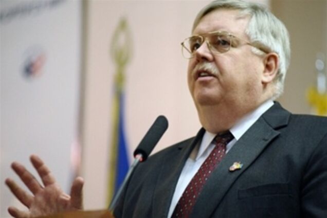 Посол США: в 2013 році я з сумом буду залишати Україну