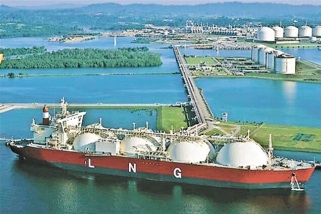 Кабмин отменил госгарантии на кредит для LNG-терминала