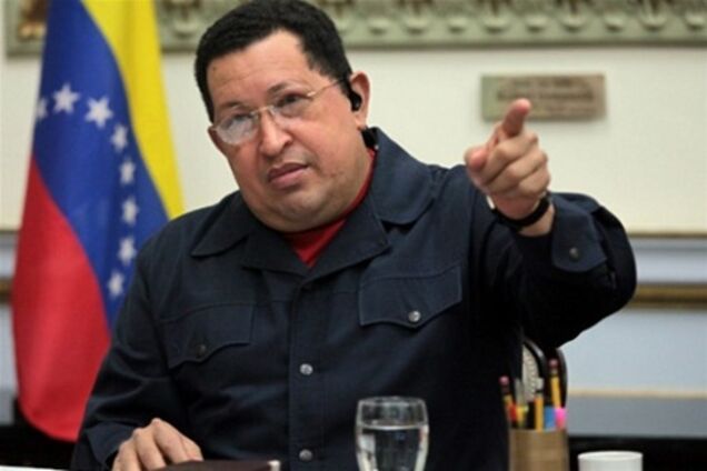 Чавес у свідомості, лікарі борються з інфекцією дихальних шляхів