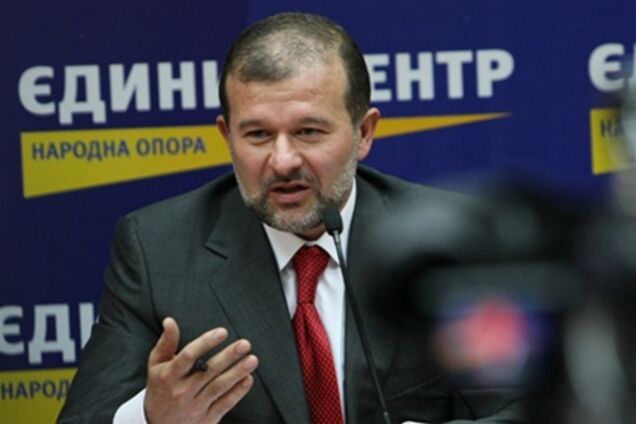 В Раде считают, что графа 'национальность' объединила КПУ и 'Свободу'