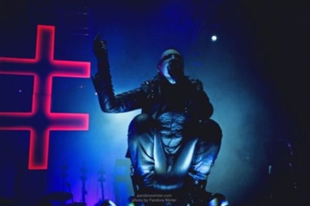 Менсон в Києві співав всього годину