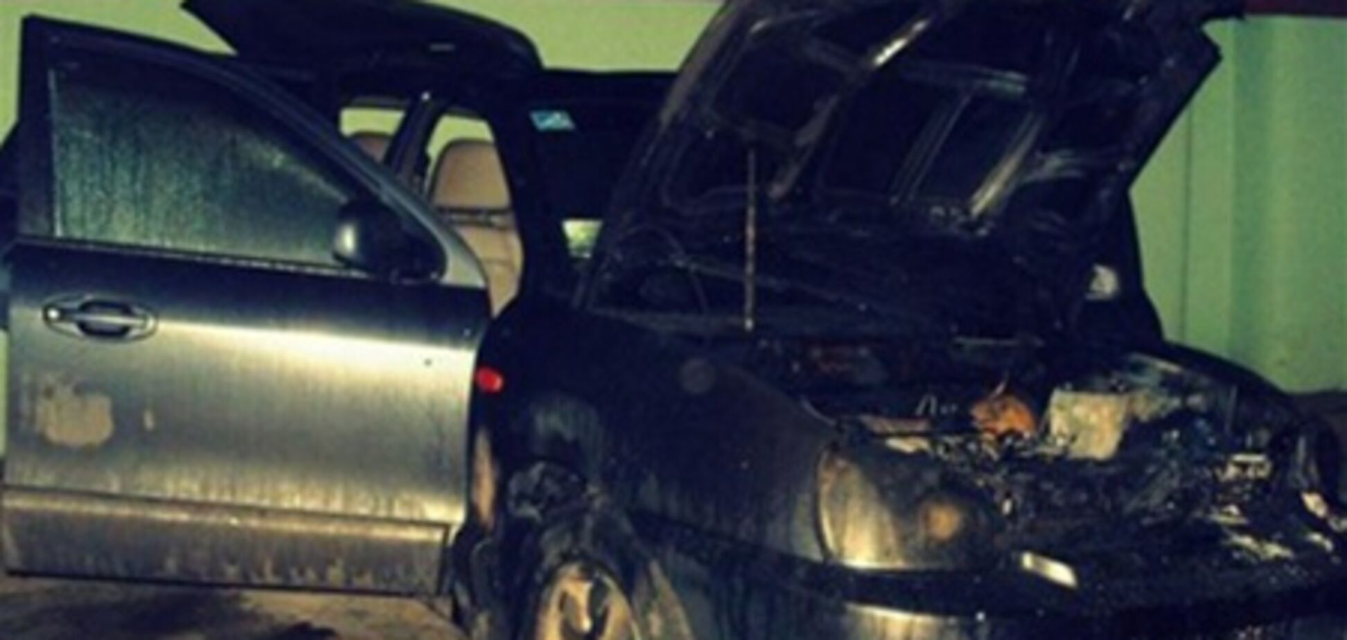 Неизвестные сожгли 'Хюндай' главного регионала Ужгорода