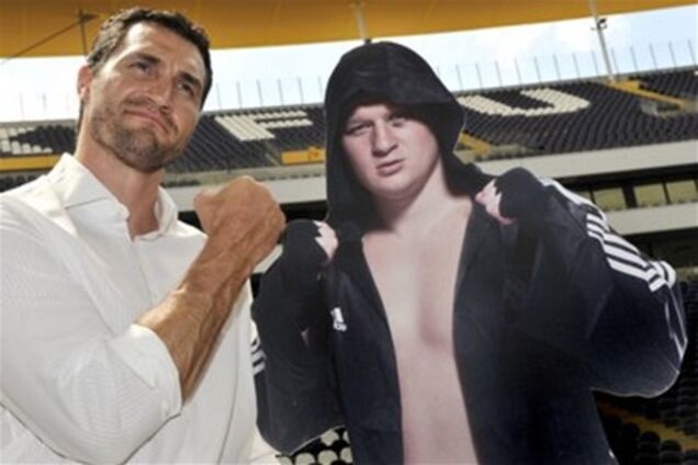 Кличко обязали биться с Поветкиным