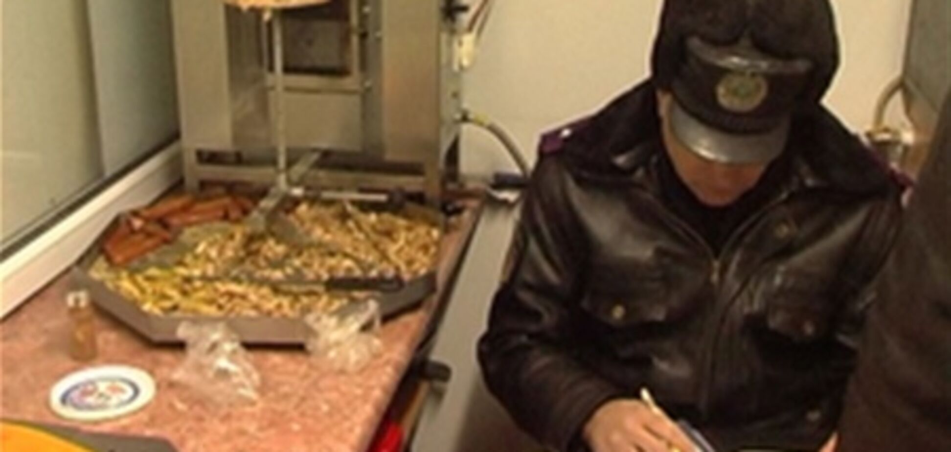 В Киеве продают 'антисанитарную шаурму'