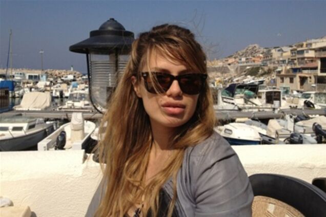 На дочь Бони напала 1,5-метровая змея