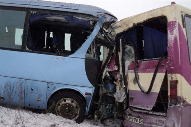 Страшный таран двух автобусов под Мариуполем. Фото, Видео 