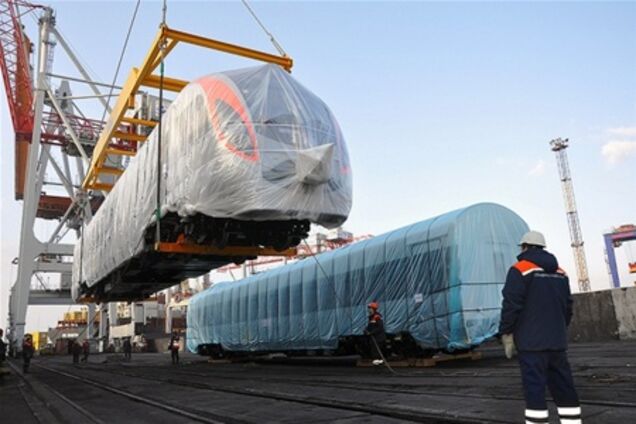 Янукович раскритиковал поезда Hyundai