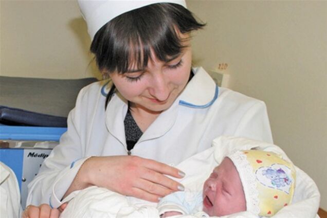 На Киевщине мать в мороз подбросила младенца под аптеку