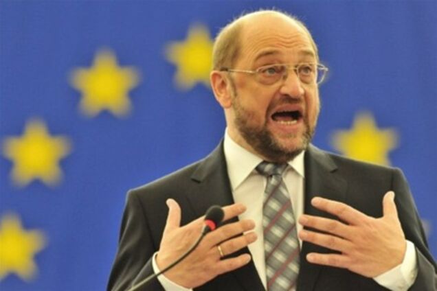 Азаров поговорив з Шульцем про позитивну динаміку діалогу Україна-ЄС