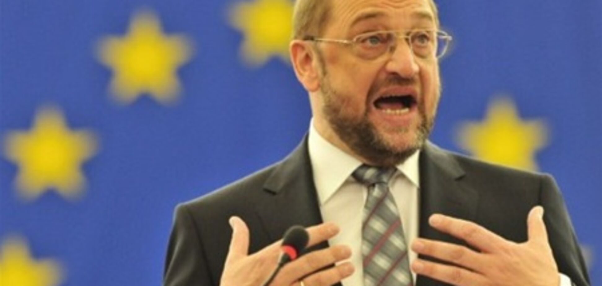 Азаров поговорив з Шульцем про позитивну динаміку діалогу Україна-ЄС