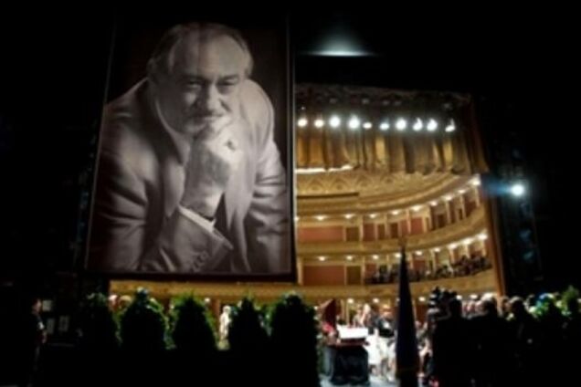 Ушедшим в високосный год посвящается