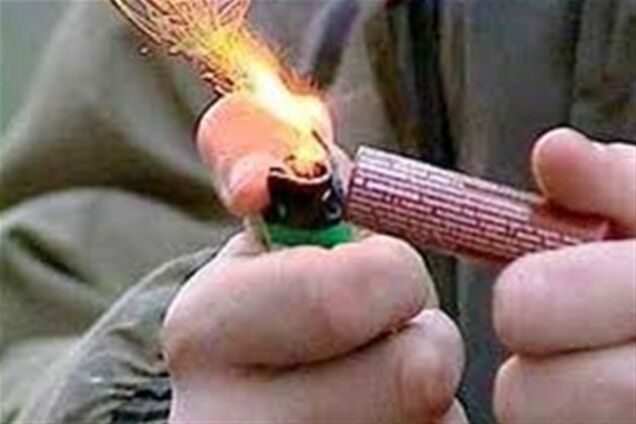 Двоє дітей підірвалися на саморобній вибухівці у Керчі