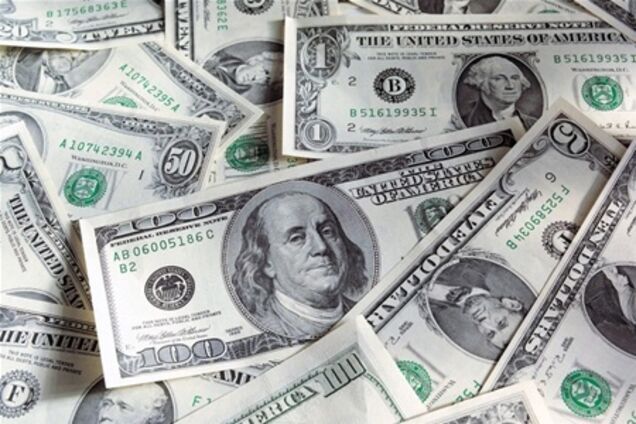 Курс доллара к евро упал до минимума за 6 недель