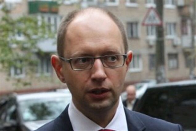 Яценюк: уволенный Кабмин не имеет права подавать Госбюджет