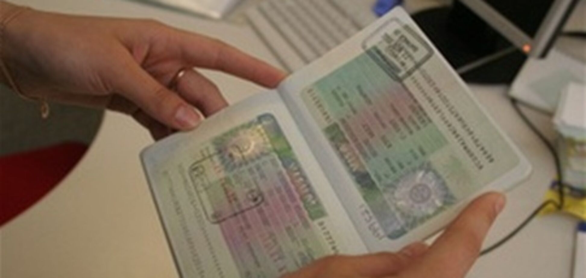 Страны ЕС заманивают инвесторов видом на жительство