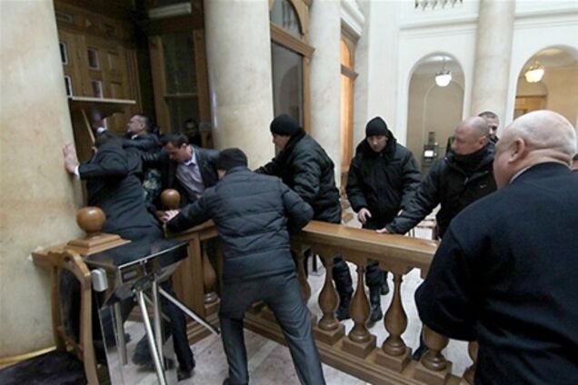 Обвиняемых в штурме одесской мэрии отпустили под залог