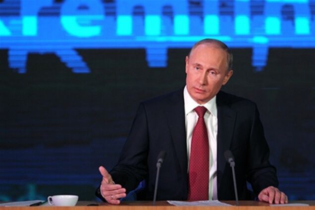 Журналістку звільнили після питання Путіну