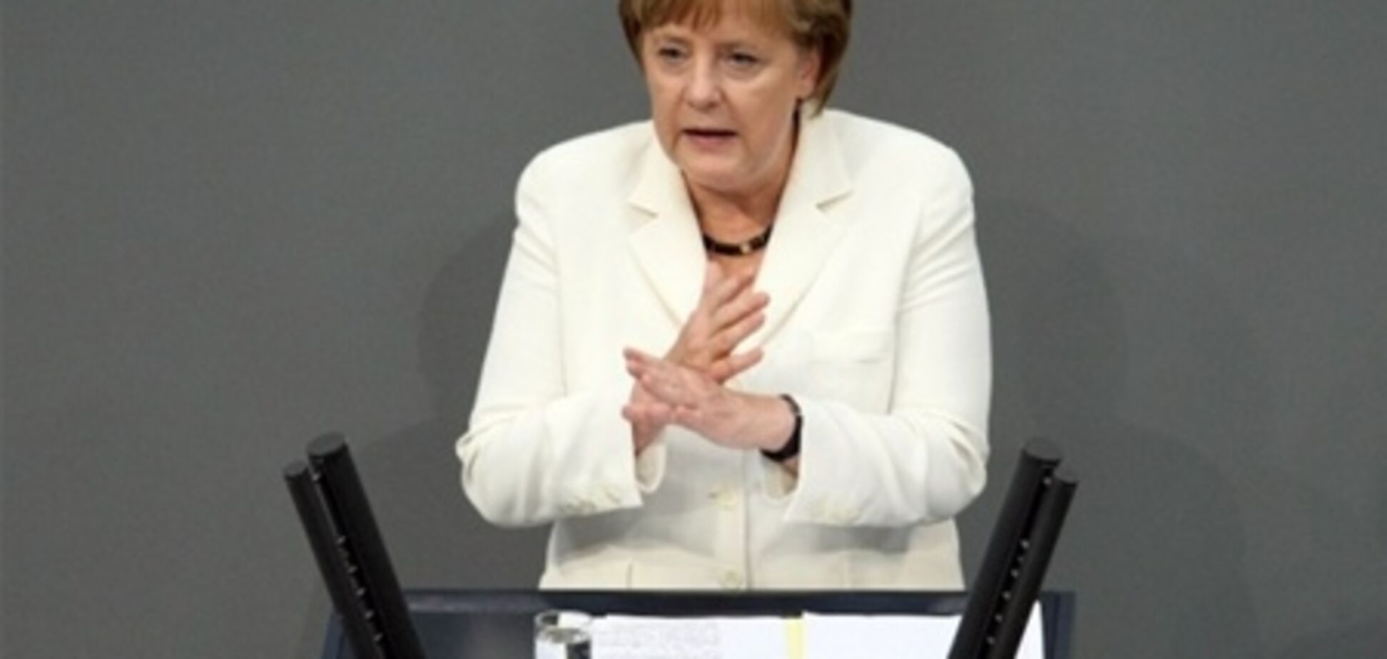 Меркель: долговой кризис еврозоны далек от завершения