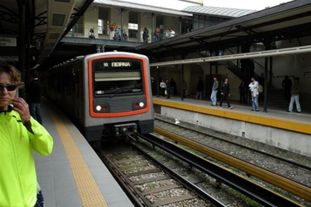 Работники афинского метро проведут новогоднюю забастовку