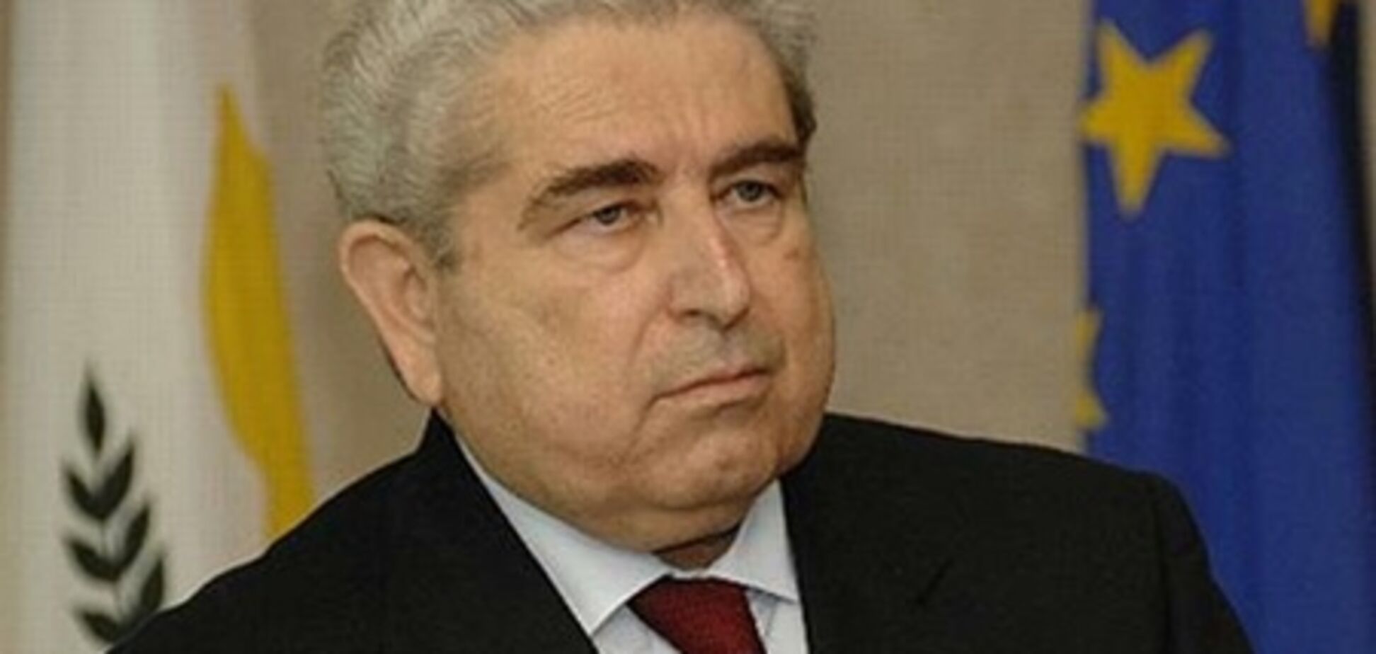 Глава Кипра винит в экономическом кризисе острова банки